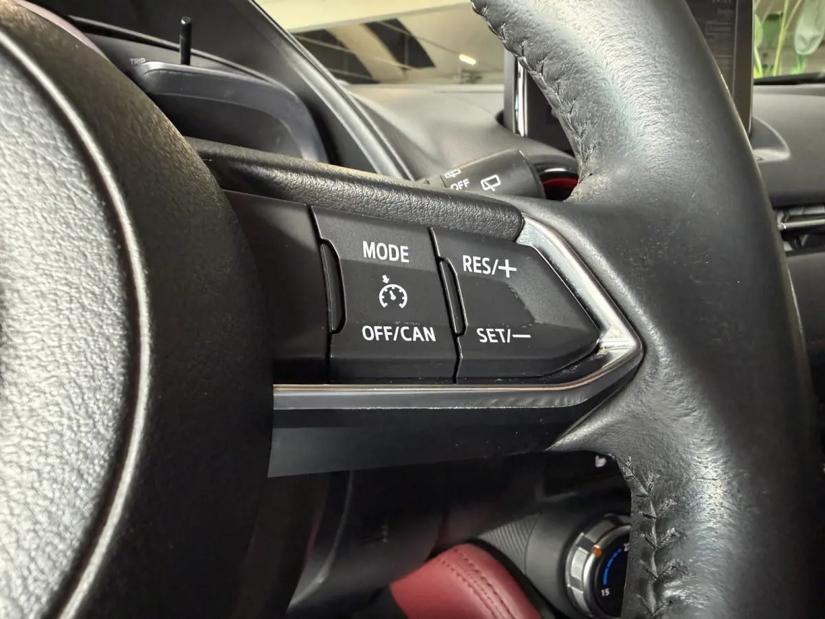 2.0 SkyActiv-G 120 GT-M Navi | 18inch | Camera | HUD | Stoelverwarming | ACC | Dodehoek | 100% Onderhouden!