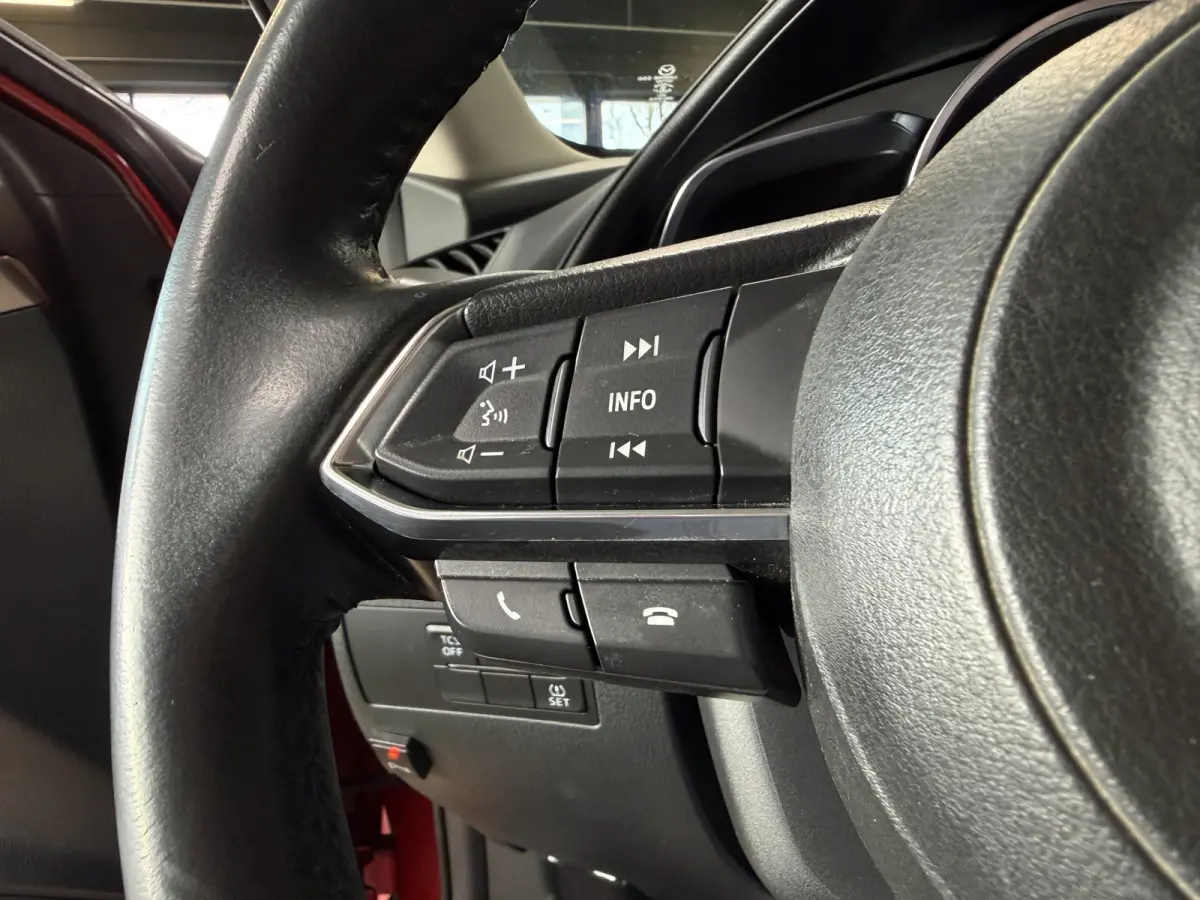 2.0 SkyActiv-G 120 GT-M Navi | 18inch | Camera | HUD | Stoelverwarming | ACC | Dodehoek | 100% Onderhouden!