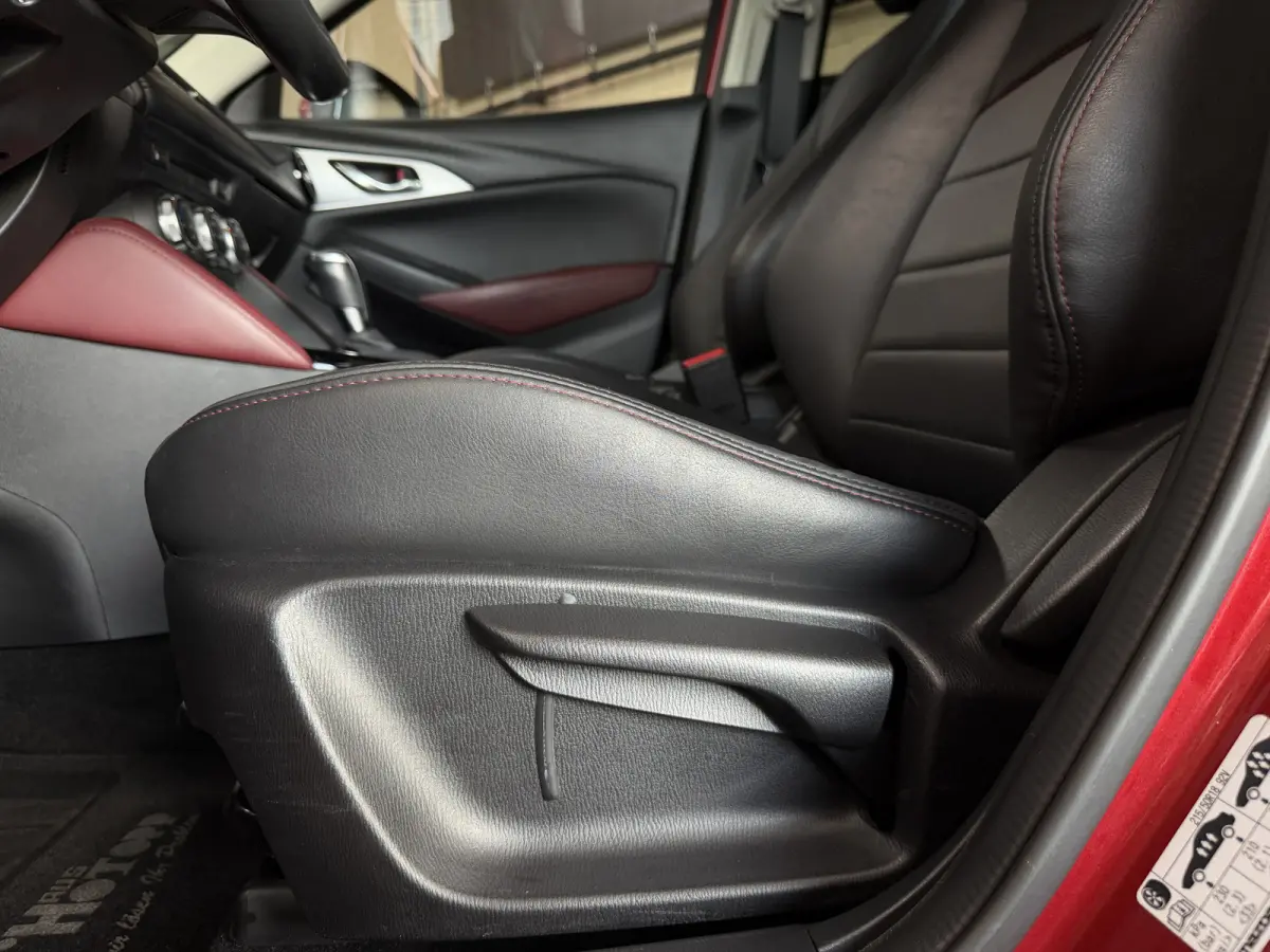 2.0 SkyActiv-G 120 GT-M Navi | 18inch | Camera | HUD | Stoelverwarming | ACC | Dodehoek | 100% Onderhouden!