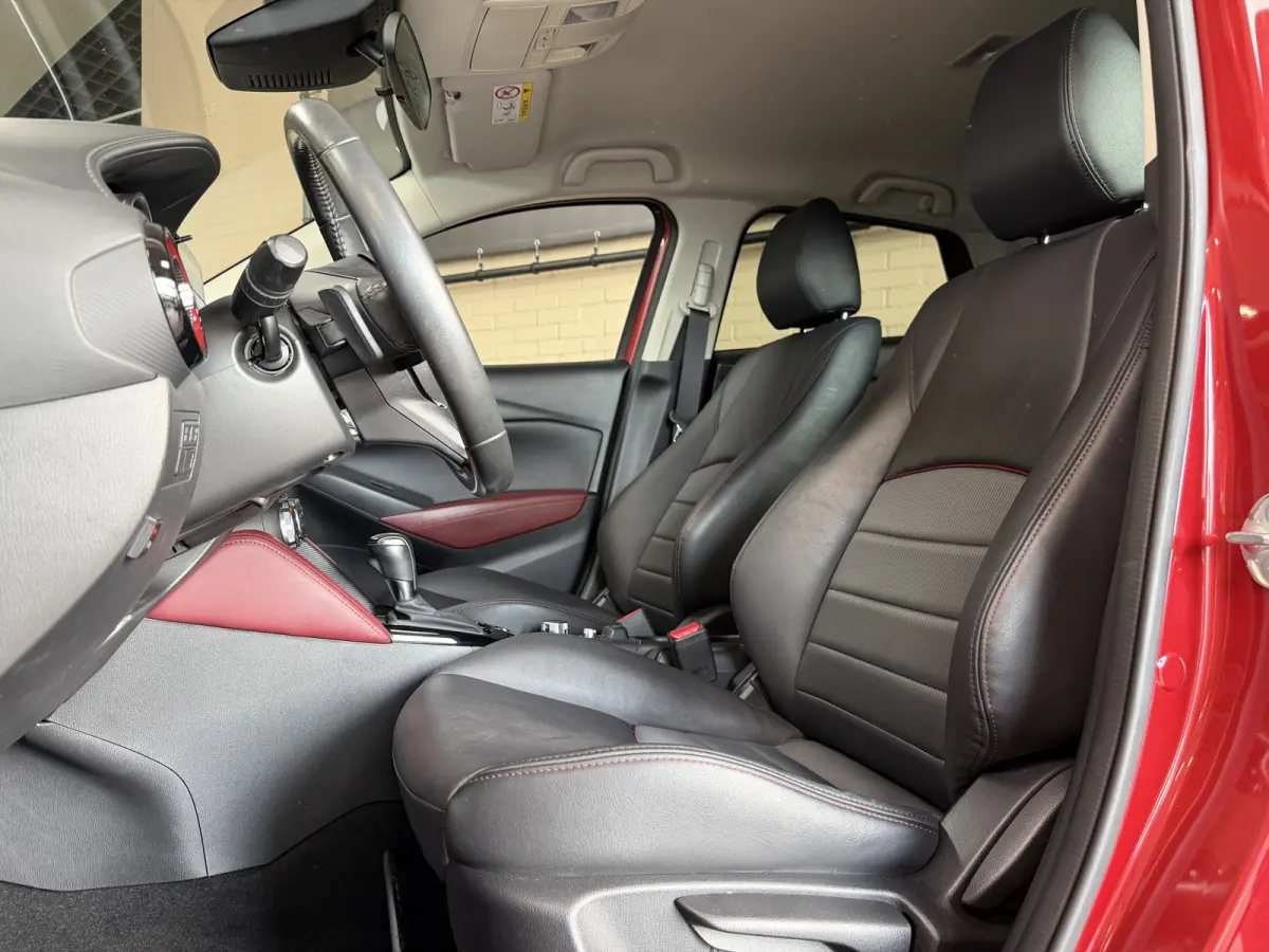 2.0 SkyActiv-G 120 GT-M Navi | 18inch | Camera | HUD | Stoelverwarming | ACC | Dodehoek | 100% Onderhouden!