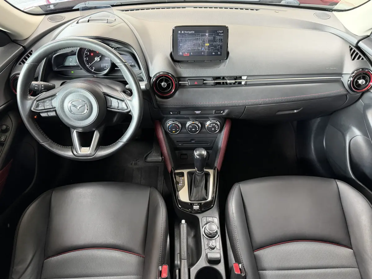 2.0 SkyActiv-G 120 GT-M Navi | 18inch | Camera | HUD | Stoelverwarming | ACC | Dodehoek | 100% Onderhouden!