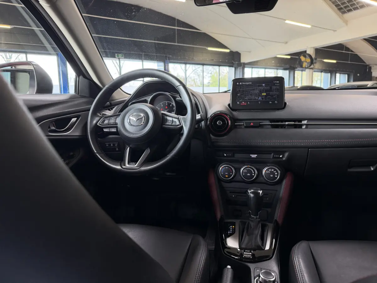 2.0 SkyActiv-G 120 GT-M Navi | 18inch | Camera | HUD | Stoelverwarming | ACC | Dodehoek | 100% Onderhouden!