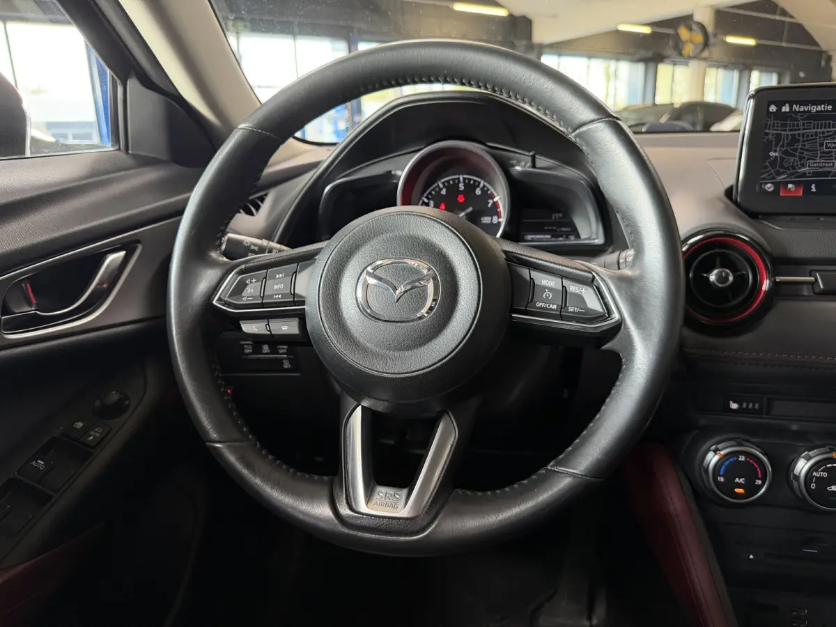 2.0 SkyActiv-G 120 GT-M Navi | 18inch | Camera | HUD | Stoelverwarming | ACC | Dodehoek | 100% Onderhouden!