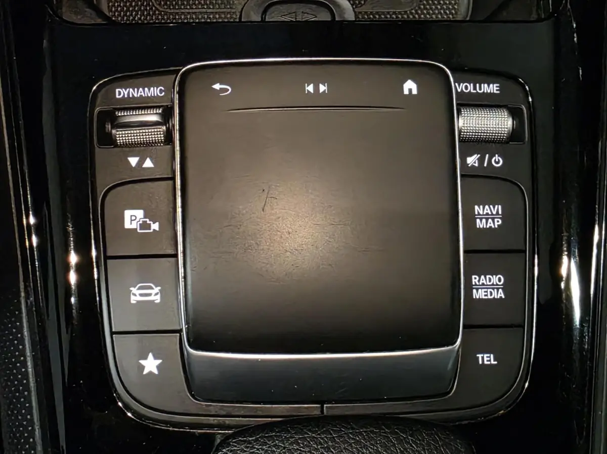 200d | Automaat | Digital dash | Camera