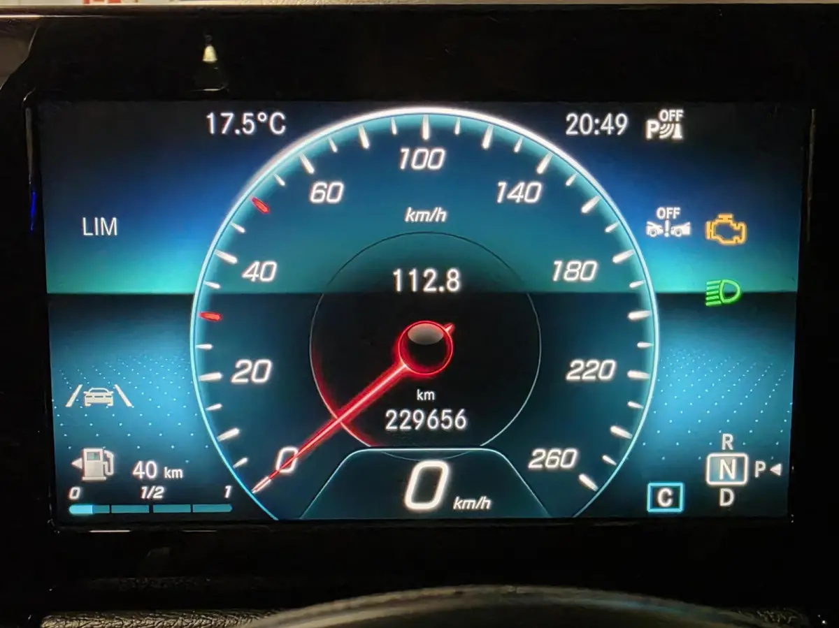 200d | Automaat | Digital dash | Camera