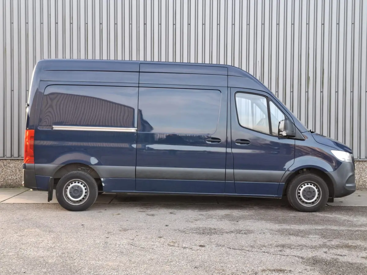 311 2.2 CDI L2H2 / AIRCO / CAMERA / 3 ZITS / DEALER ONDERHOUDEN / NAVI