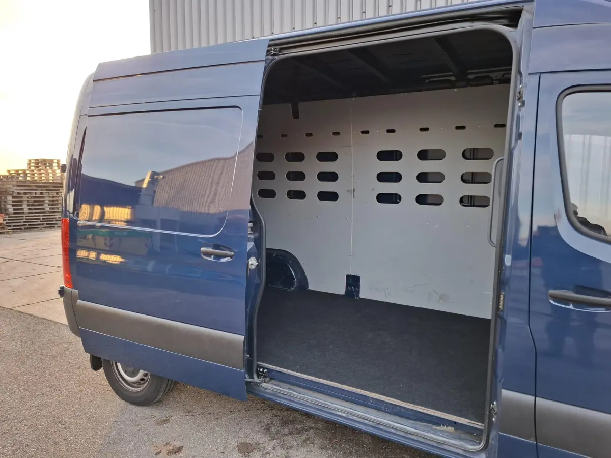 311 2.2 CDI L2H2 / AIRCO / CAMERA / 3 ZITS / DEALER ONDERHOUDEN / NAVI