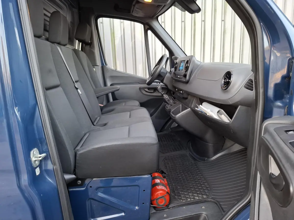 311 2.2 CDI L2H2 / AIRCO / CAMERA / 3 ZITS / DEALER ONDERHOUDEN / NAVI