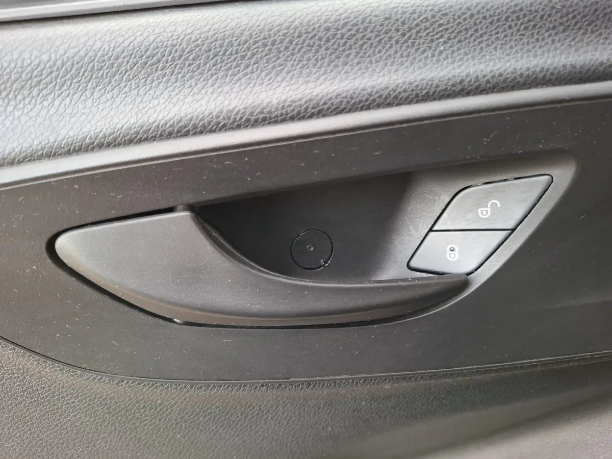 311 2.2 CDI L2H2 / AIRCO / CAMERA / 3 ZITS / DEALER ONDERHOUDEN / NAVI