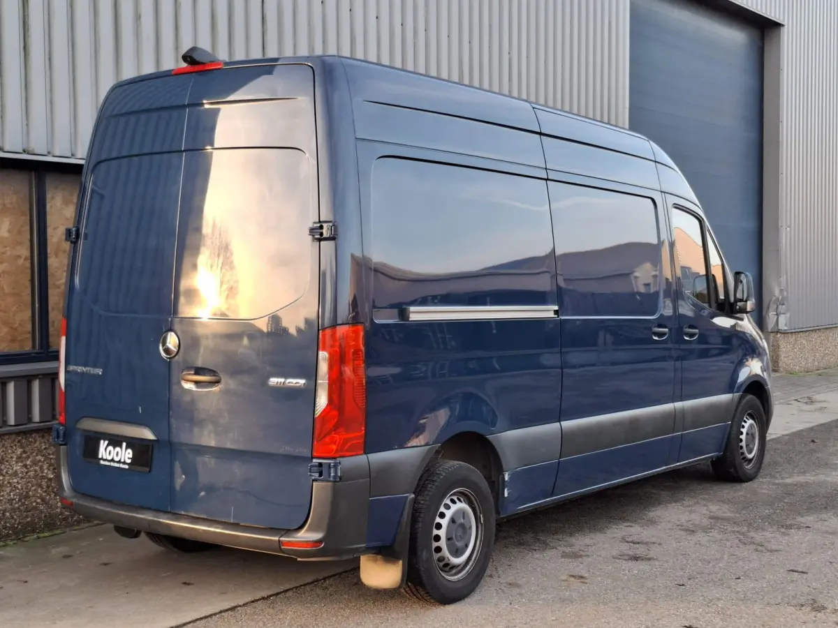 311 2.2 CDI L2H2 / AIRCO / CAMERA / 3 ZITS / DEALER ONDERHOUDEN / NAVI