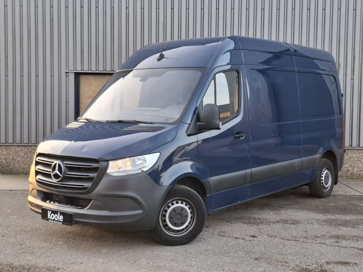 311 2.2 CDI L2H2 / AIRCO / CAMERA / 3 ZITS / DEALER ONDERHOUDEN / NAVI