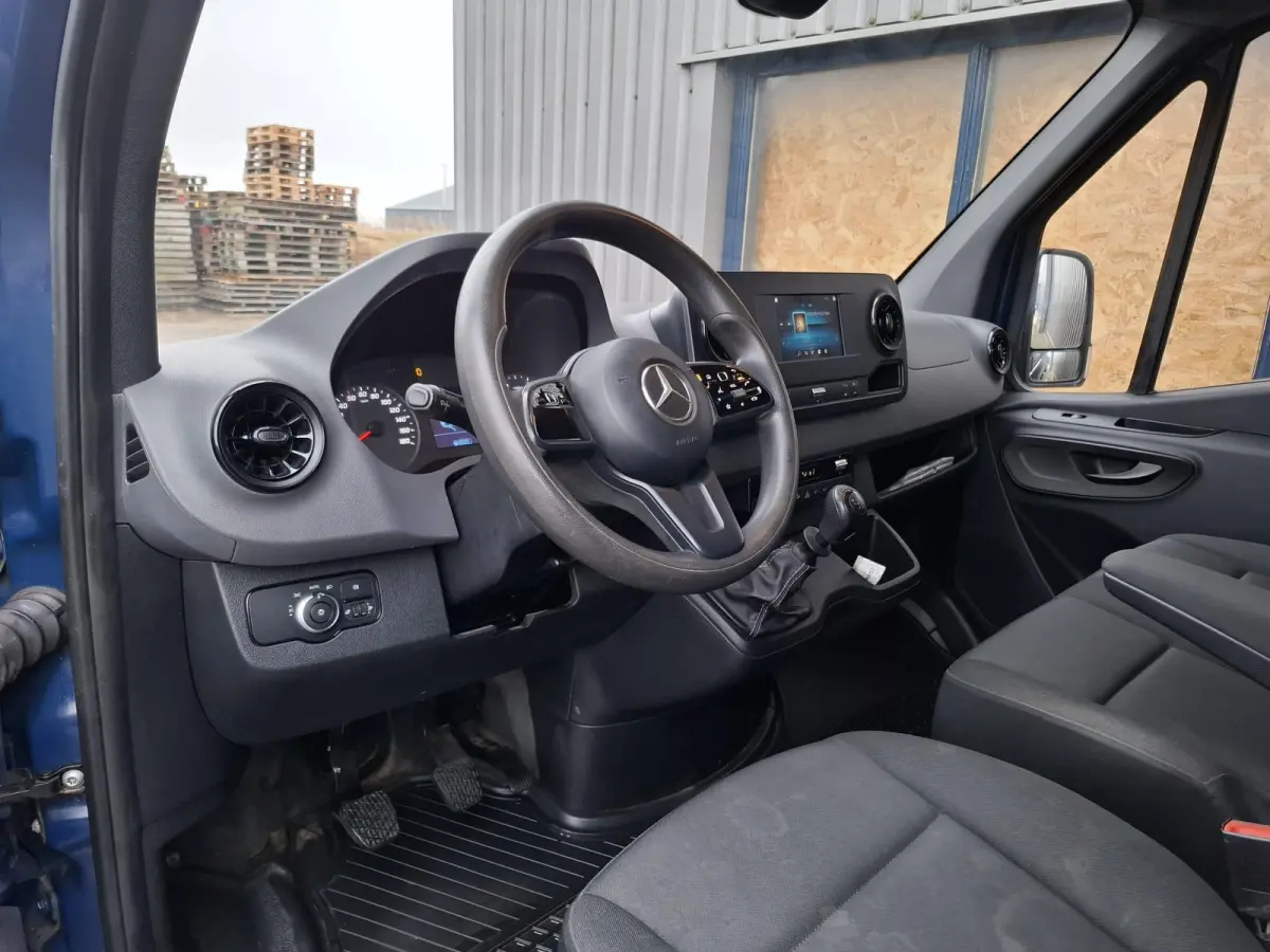 311 2.2 CDI L2H2 / AIRCO / CAMERA / 3 ZITS / DEALER ONDERHOUDEN / NAVI
