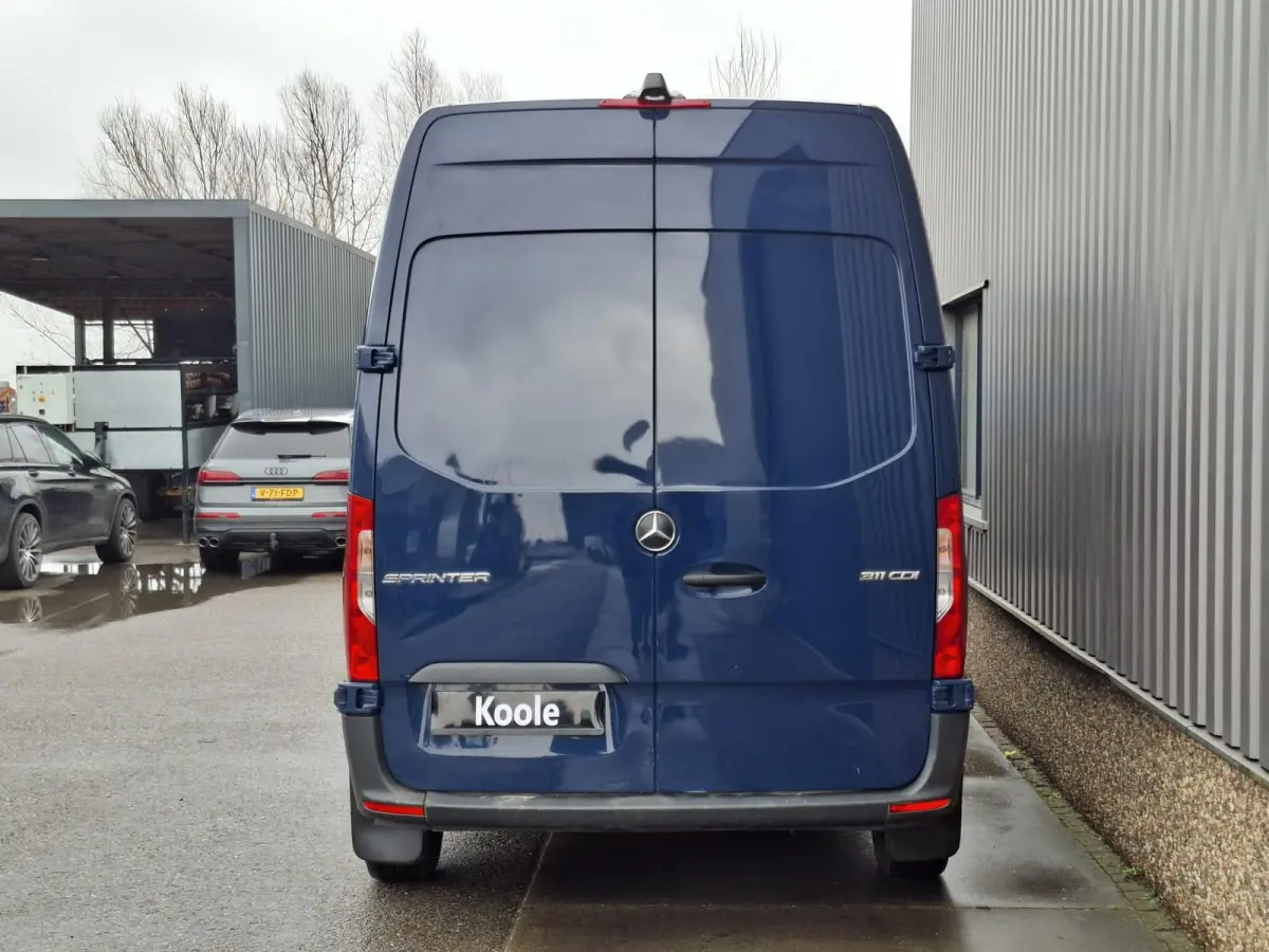 311 2.2 CDI L2H2 / AIRCO / CAMERA / 3 ZITS / DEALER ONDERHOUDEN / NAVI