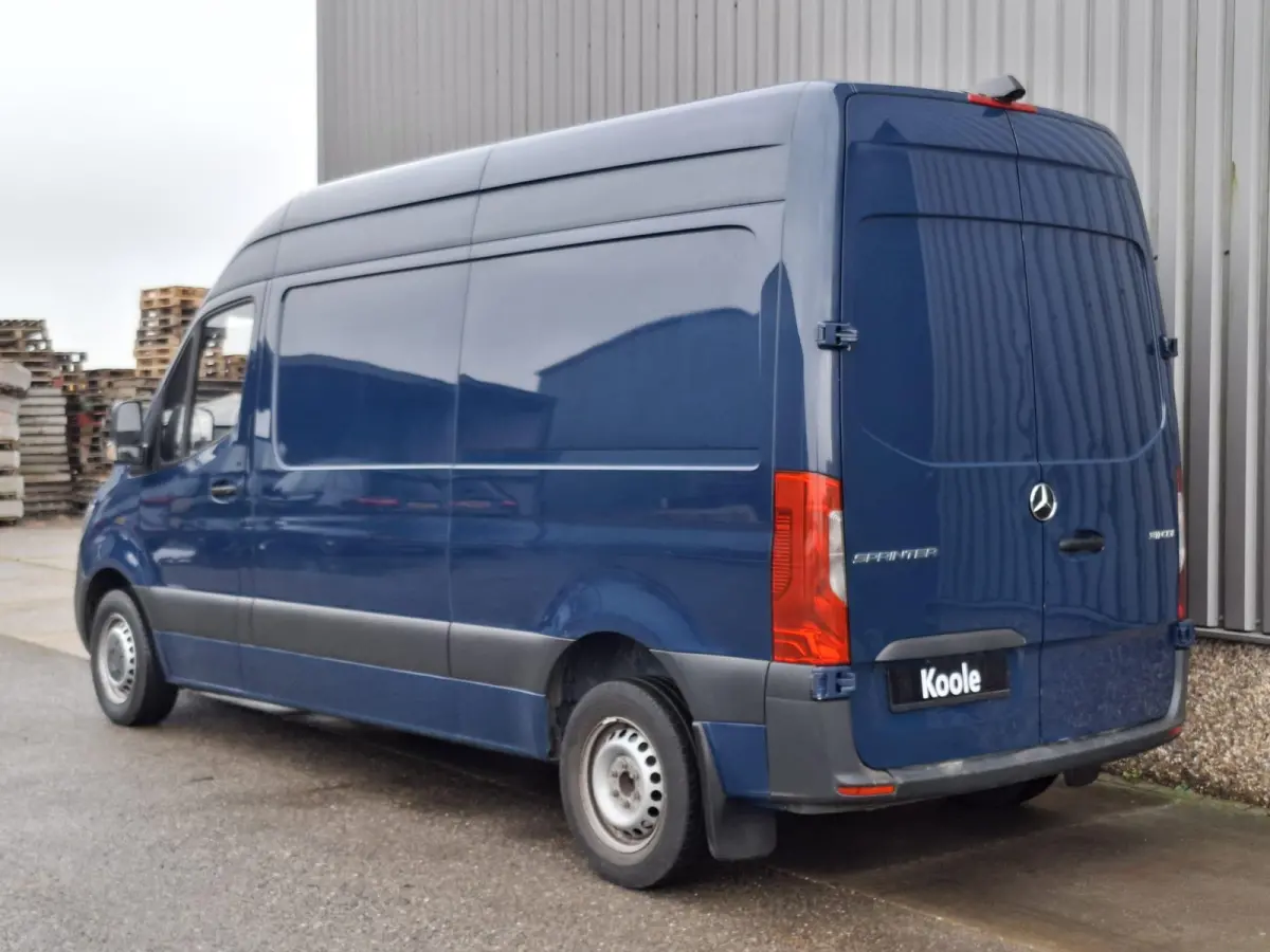 311 2.2 CDI L2H2 / AIRCO / CAMERA / 3 ZITS / DEALER ONDERHOUDEN / NAVI