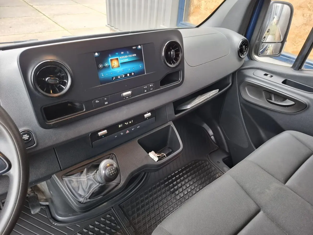 311 2.2 CDI L2H2 / AIRCO / CAMERA / 3 ZITS / DEALER ONDERHOUDEN / NAVI