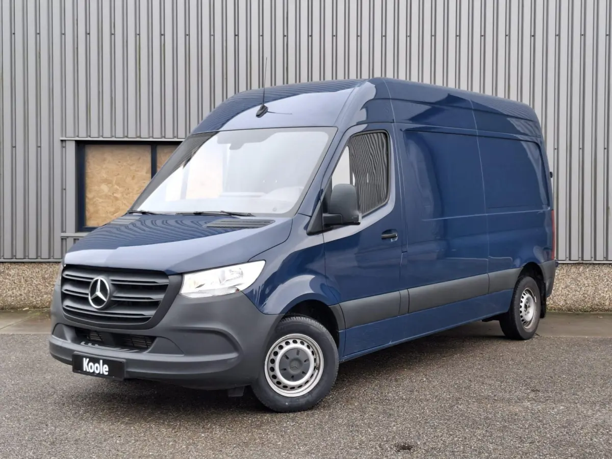 311 2.2 CDI L2H2 / AIRCO / CAMERA / 3 ZITS / DEALER ONDERHOUDEN / NAVI