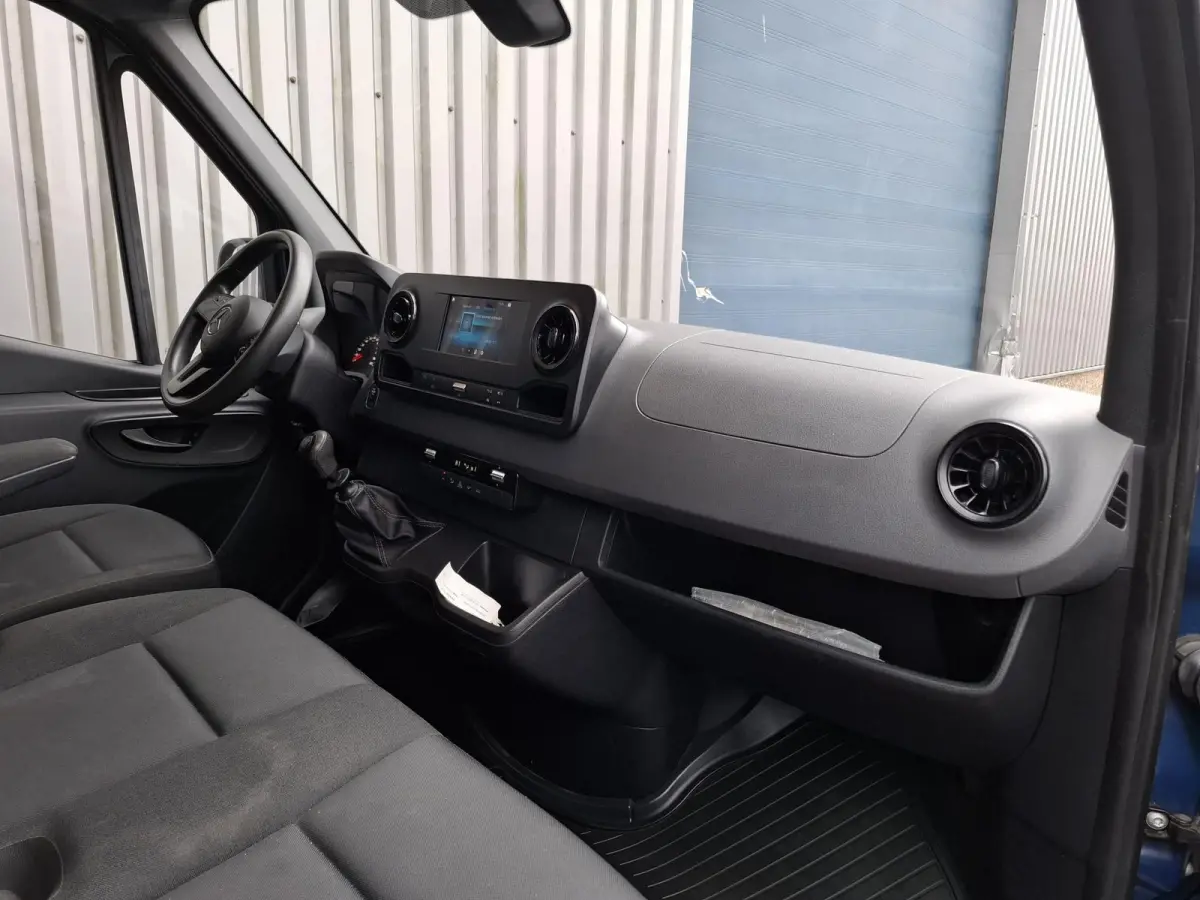 311 2.2 CDI L2H2 / AIRCO / CAMERA / 3 ZITS / DEALER ONDERHOUDEN / NAVI