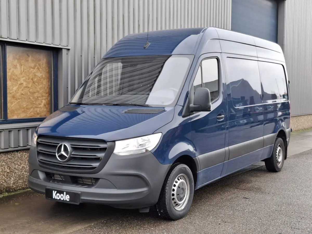 311 2.2 CDI L2H2 / AIRCO / CAMERA / 3 ZITS / DEALER ONDERHOUDEN / NAVI