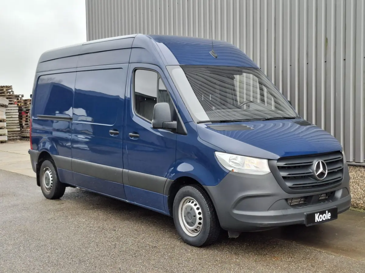311 2.2 CDI L2H2 / AIRCO / CAMERA / 3 ZITS / DEALER ONDERHOUDEN / NAVI
