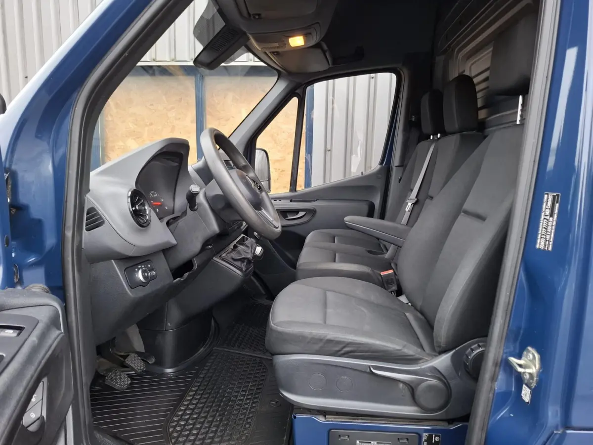 311 2.2 CDI L2H2 / AIRCO / CAMERA / 3 ZITS / DEALER ONDERHOUDEN / NAVI