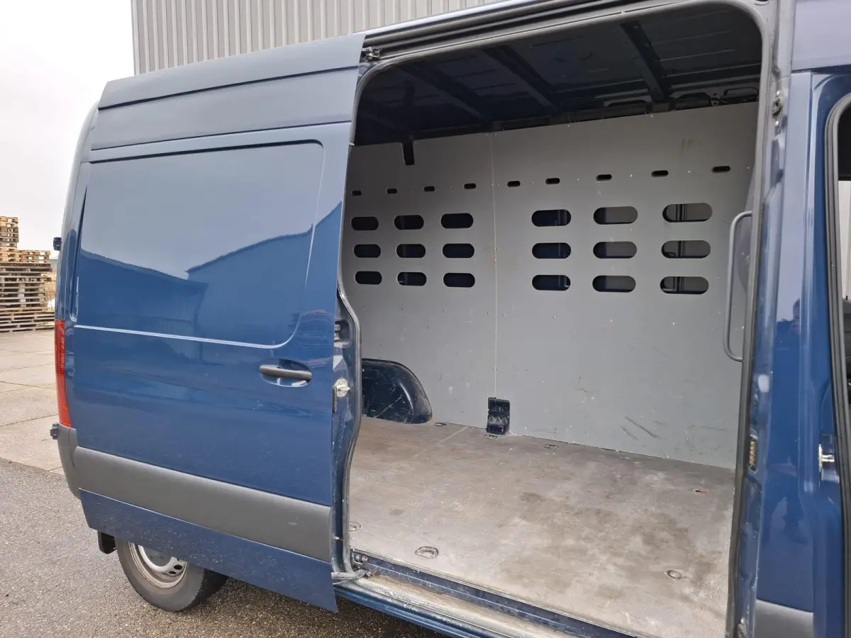 311 2.2 CDI L2H2 / AIRCO / CAMERA / 3 ZITS / DEALER ONDERHOUDEN / NAVI