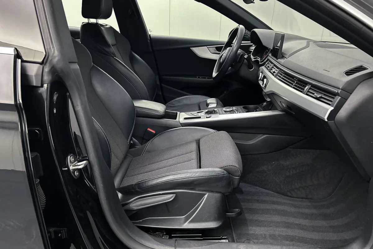 35 TFSI Sport S-line | Origineel NL | Cruise control | Climate control | Half lederen bekleding | Parkeersensoren