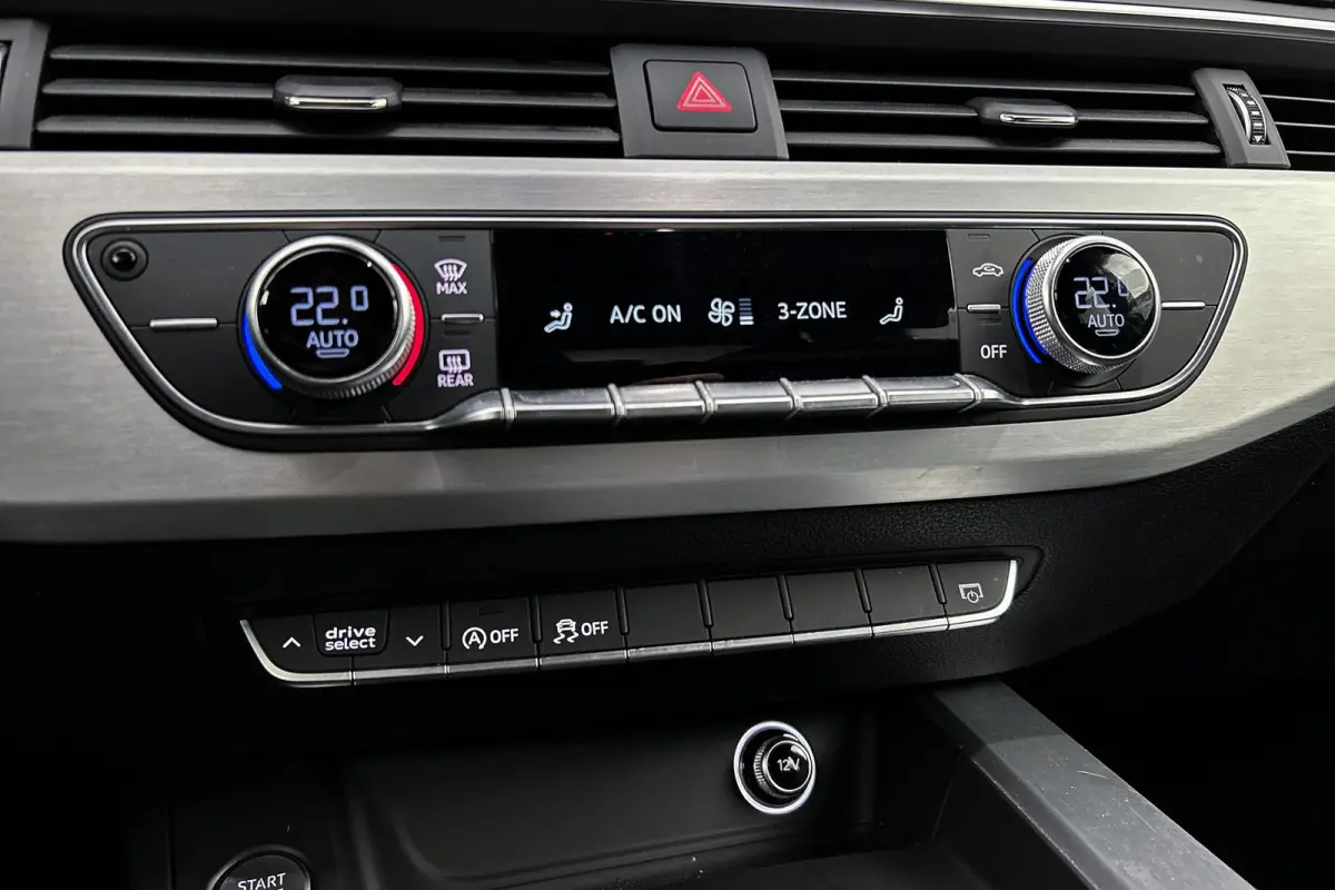 35 TFSI Sport S-line | Origineel NL | Cruise control | Climate control | Half lederen bekleding | Parkeersensoren