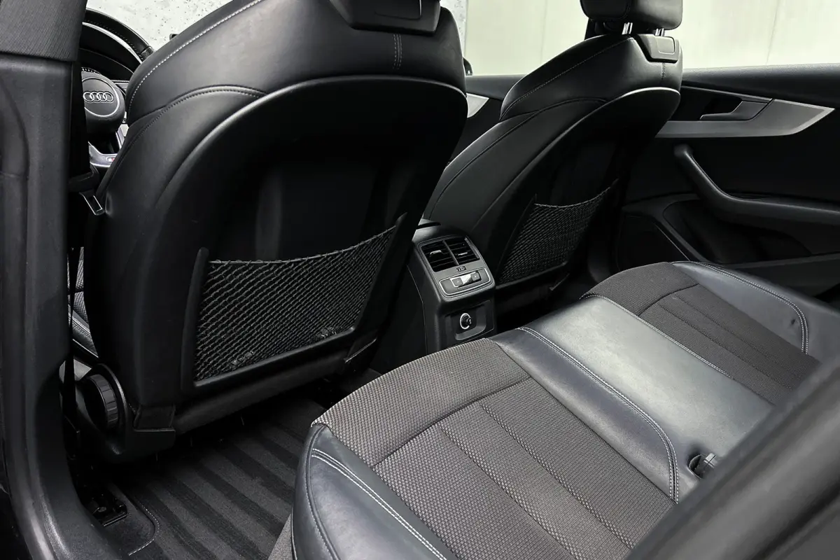 35 TFSI Sport S-line | Origineel NL | Cruise control | Climate control | Half lederen bekleding | Parkeersensoren