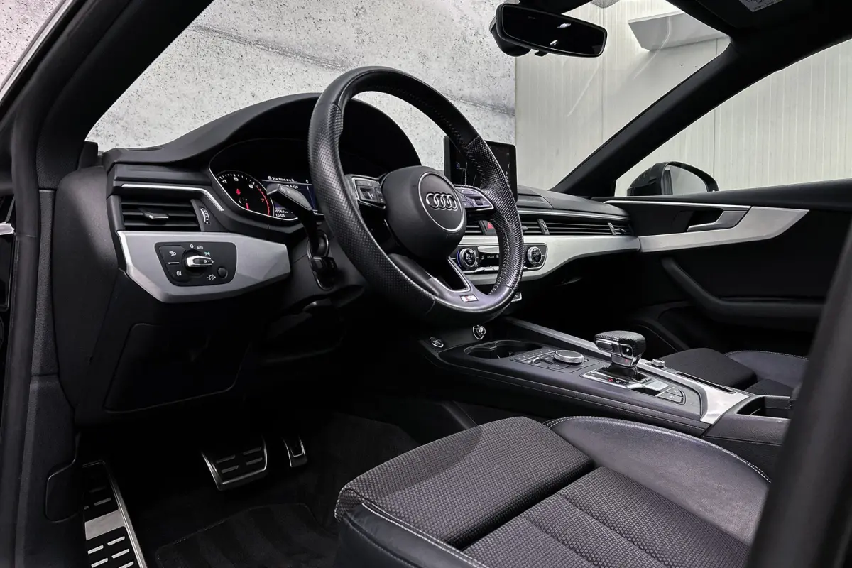 35 TFSI Sport S-line | Origineel NL | Cruise control | Climate control | Half lederen bekleding | Parkeersensoren