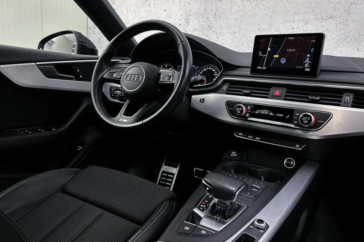 35 TFSI Sport S-line | Origineel NL | Cruise control | Climate control | Half lederen bekleding | Parkeersensoren