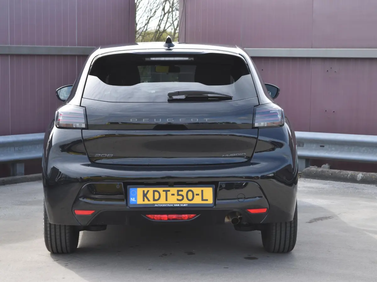 1.2 Hybrid 110 e-DCS6 Business NAVIGATIE & CARPLAY | CAMERA MET SENSOREN | E.C.C. |