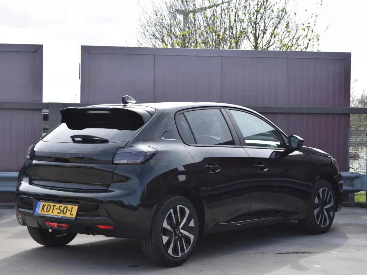 1.2 Hybrid 110 e-DCS6 Business NAVIGATIE & CARPLAY | CAMERA MET SENSOREN | E.C.C. |