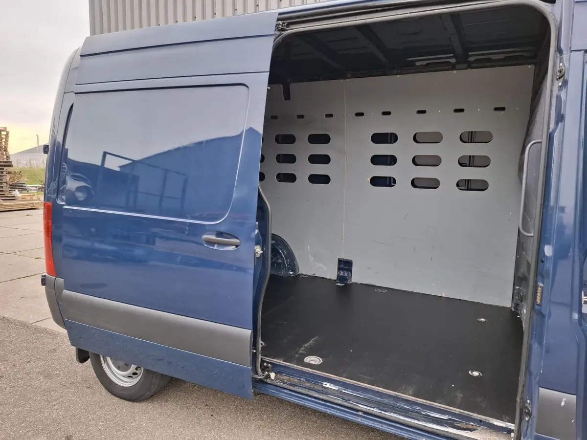 311 2.2 CDI L2H2 AIRCO / CAMERA / 3 ZITS / DEALER ONDERHOUDEN / NAVI
