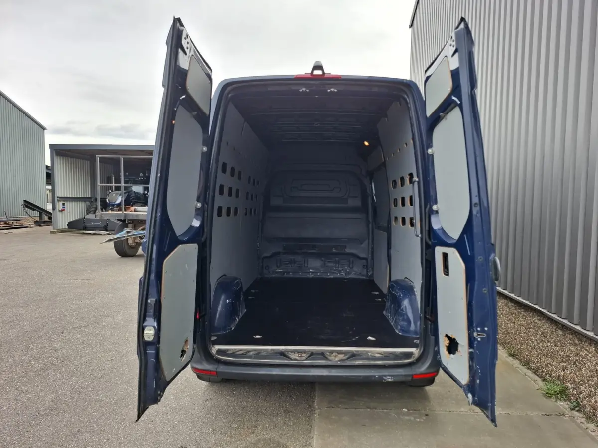 311 2.2 CDI L2H2 AIRCO / CAMERA / 3 ZITS / DEALER ONDERHOUDEN / NAVI