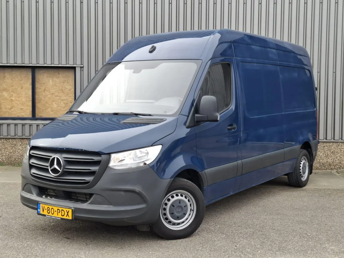 311 2.2 CDI L2H2 AIRCO / CAMERA / 3 ZITS / DEALER ONDERHOUDEN / NAVI