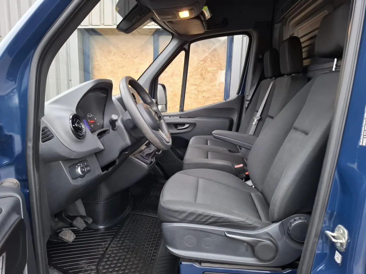 311 2.2 CDI L2H2 / AIRCO / CAMERA / 3 ZITS / DEALER ONDERHOUDEN / NAVI