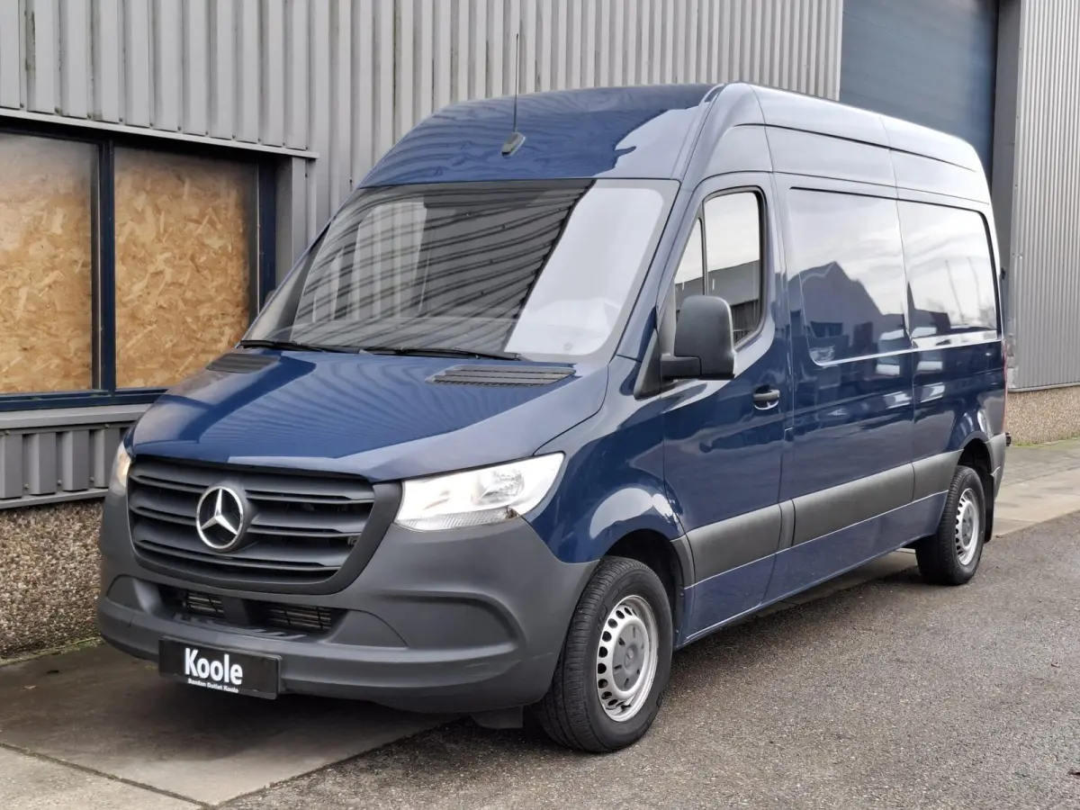 311 2.2 CDI L2H2 / AIRCO / CAMERA / 3 ZITS / DEALER ONDERHOUDEN / NAVI