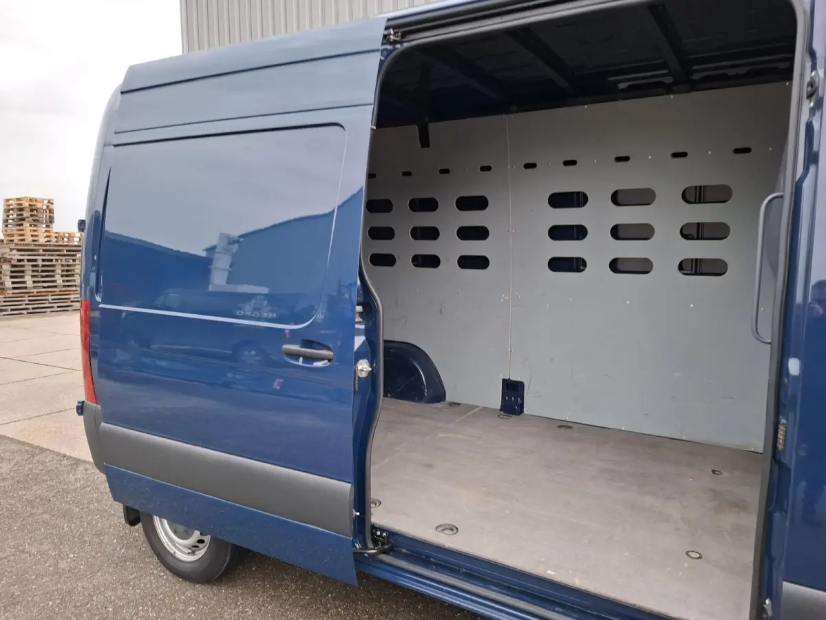 311 2.2 CDI L2H2 / AIRCO / CAMERA / 3 ZITS / DEALER ONDERHOUDEN / NAVI
