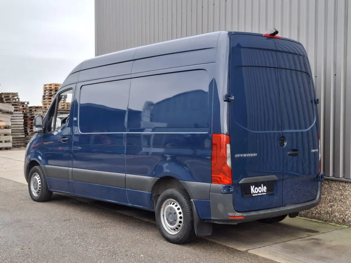 311 2.2 CDI L2H2 / AIRCO / CAMERA / 3 ZITS / DEALER ONDERHOUDEN / NAVI