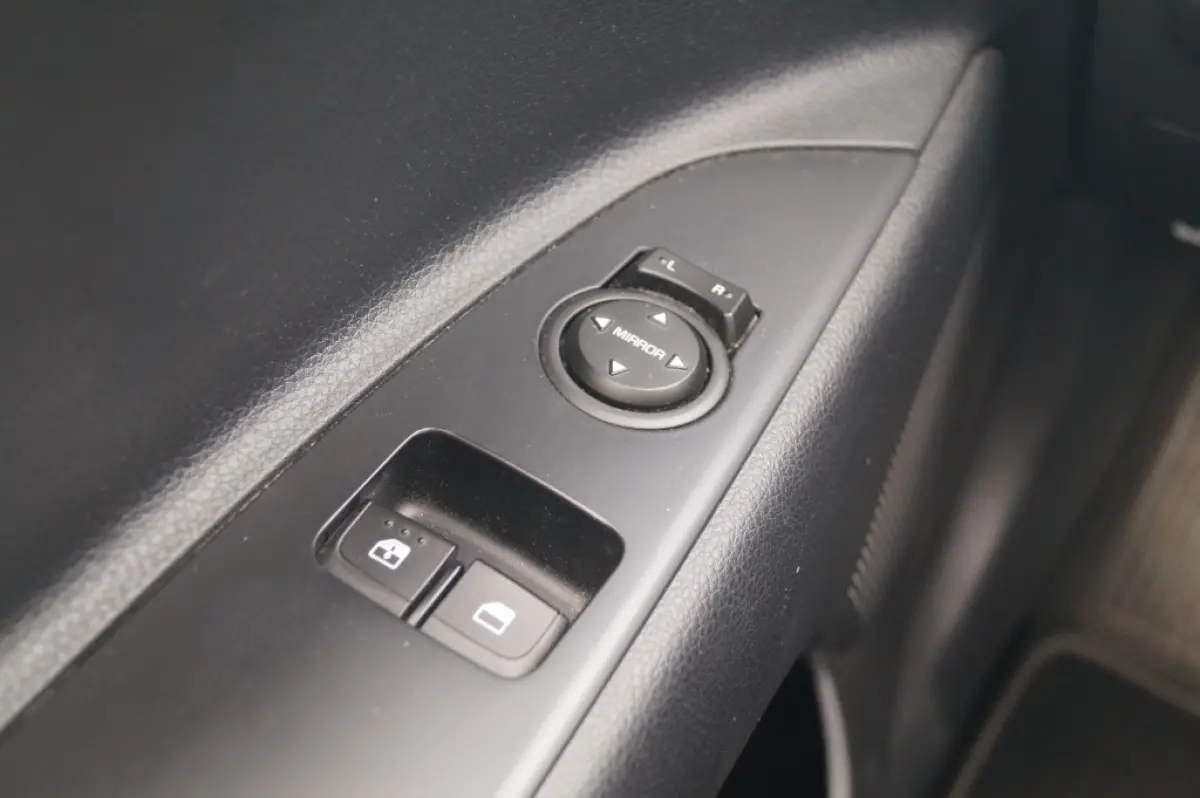 1.0 T-GDi MHEV DynamicLine Pack -NAVI-ECC-CAM-