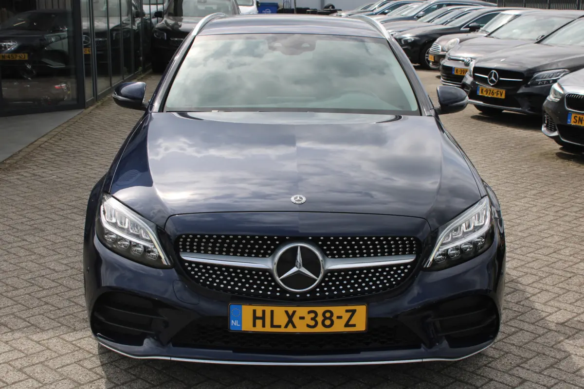 300e AUT9 AMG Line KEY-LESS GO COMAND CARPLAY