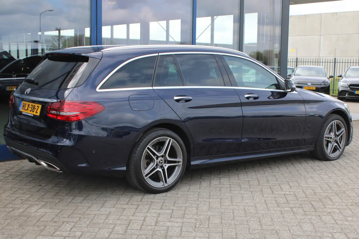 300e AUT9 AMG Line KEY-LESS GO COMAND CARPLAY