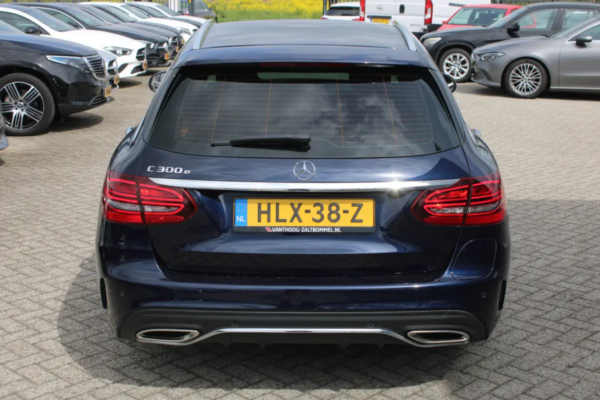 300e AUT9 AMG Line KEY-LESS GO COMAND CARPLAY