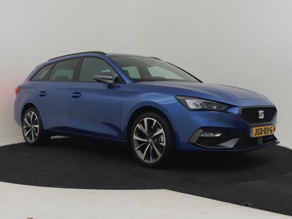 FR Business - eHybrid 18'' LMV Performance | Trekhaak | App-Connect Draadloos | Stoel + Stuur Verwarming | Camera