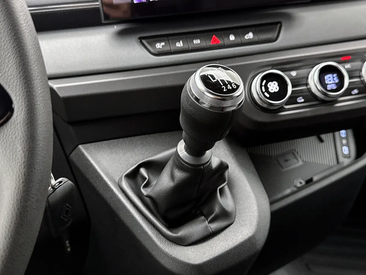 T35 2.0 dCi 170 L2H2 Schuifdeur L+R Camera 170pk Carplay Stoelverwarming Voorruit verwarming