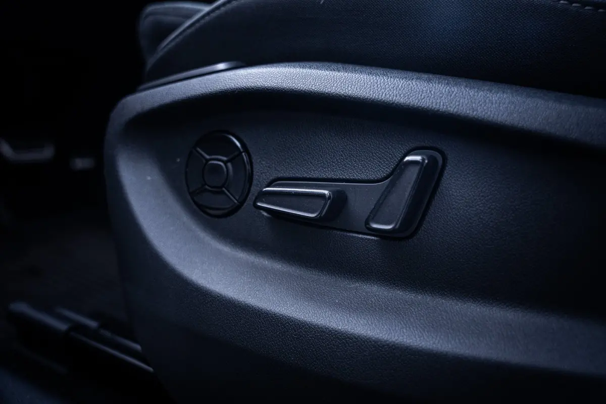 1.5 TSI PHEV Sportline Business | Achteruitrijcamera | Trekhaak uitklapbaar | Voorstoelen verwarmd