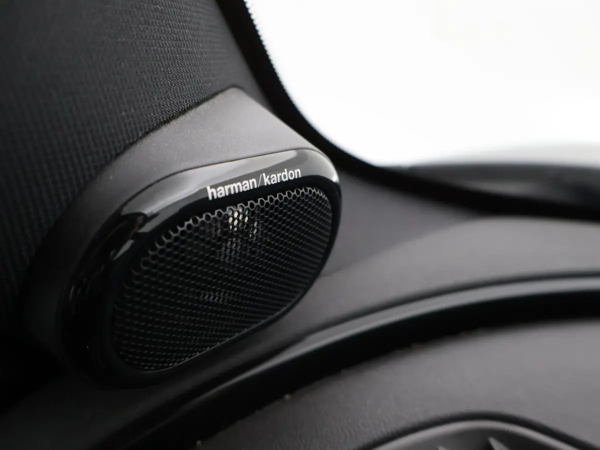 2.0 COOPER S 192 PK AUT. + PANORAMA | CAMERA | HEAD-UP | HARMAN/KARDON | STOELVERWARMING