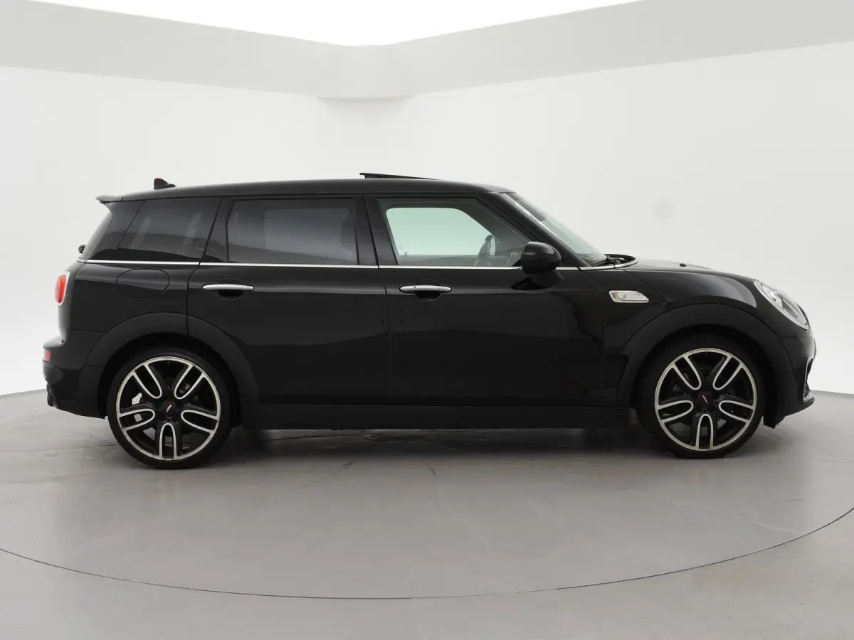 2.0 COOPER S 192 PK AUT. + PANORAMA | CAMERA | HEAD-UP | HARMAN/KARDON | STOELVERWARMING