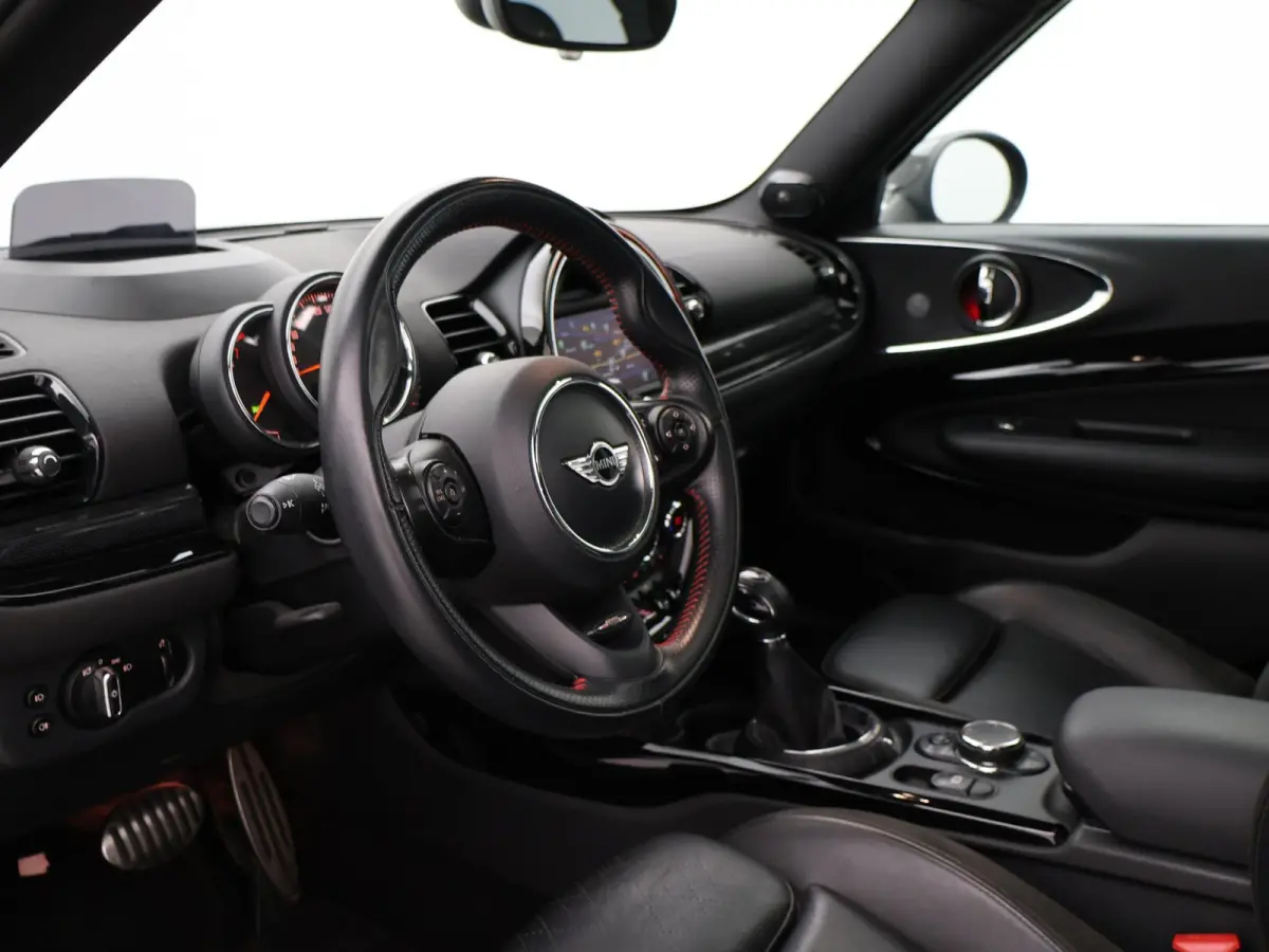 2.0 COOPER S 192 PK AUT. + PANORAMA | CAMERA | HEAD-UP | HARMAN/KARDON | STOELVERWARMING