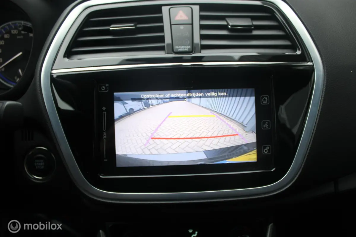 1.0 Boosterjet Select 1e Eigenaar | Boekjes | Navigatie.